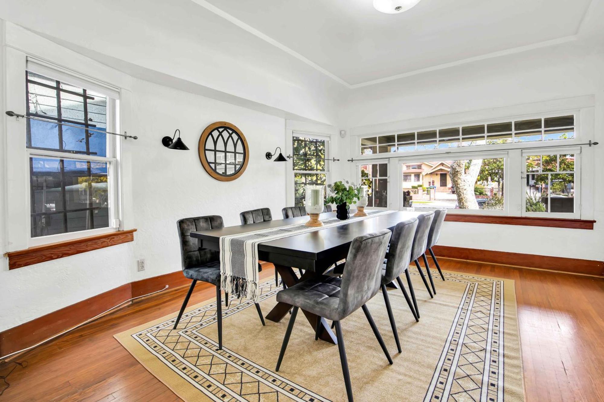 Classic Near Downtown & Hollywood Holiday home
